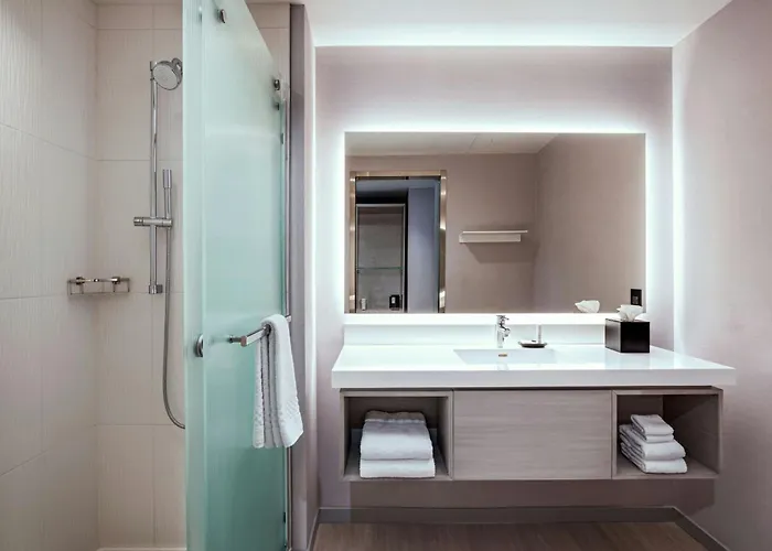 Hotel Ac By Marriott North Norterra 3*